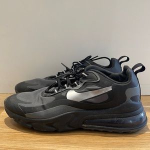 Mens Nike React air max 270 Sneakers. Size 9